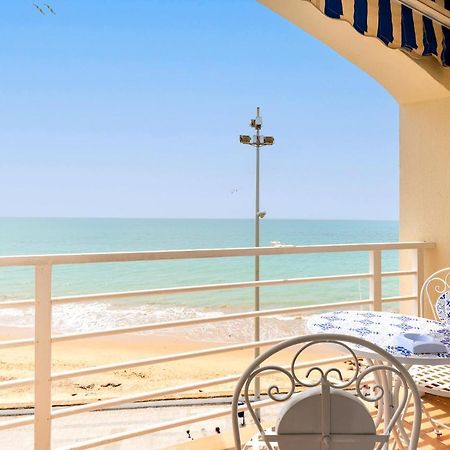 Genteel Home Victoria Cadiz Ngoại thất bức ảnh